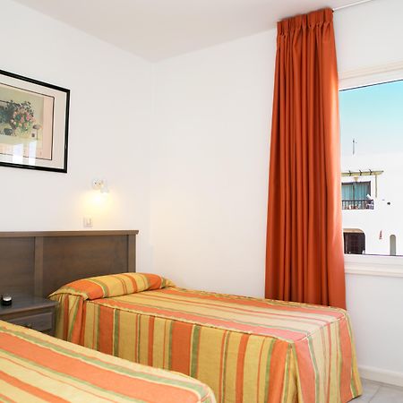 Apartamentos Livvo Oasis Puerto del Carmen  Exterior foto