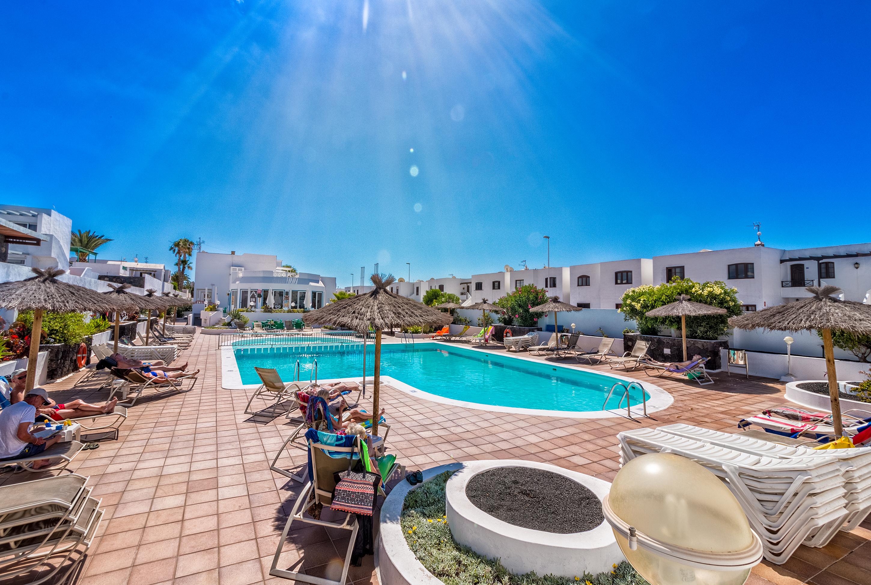 Apartamentos Livvo Oasis Puerto del Carmen  Exterior foto